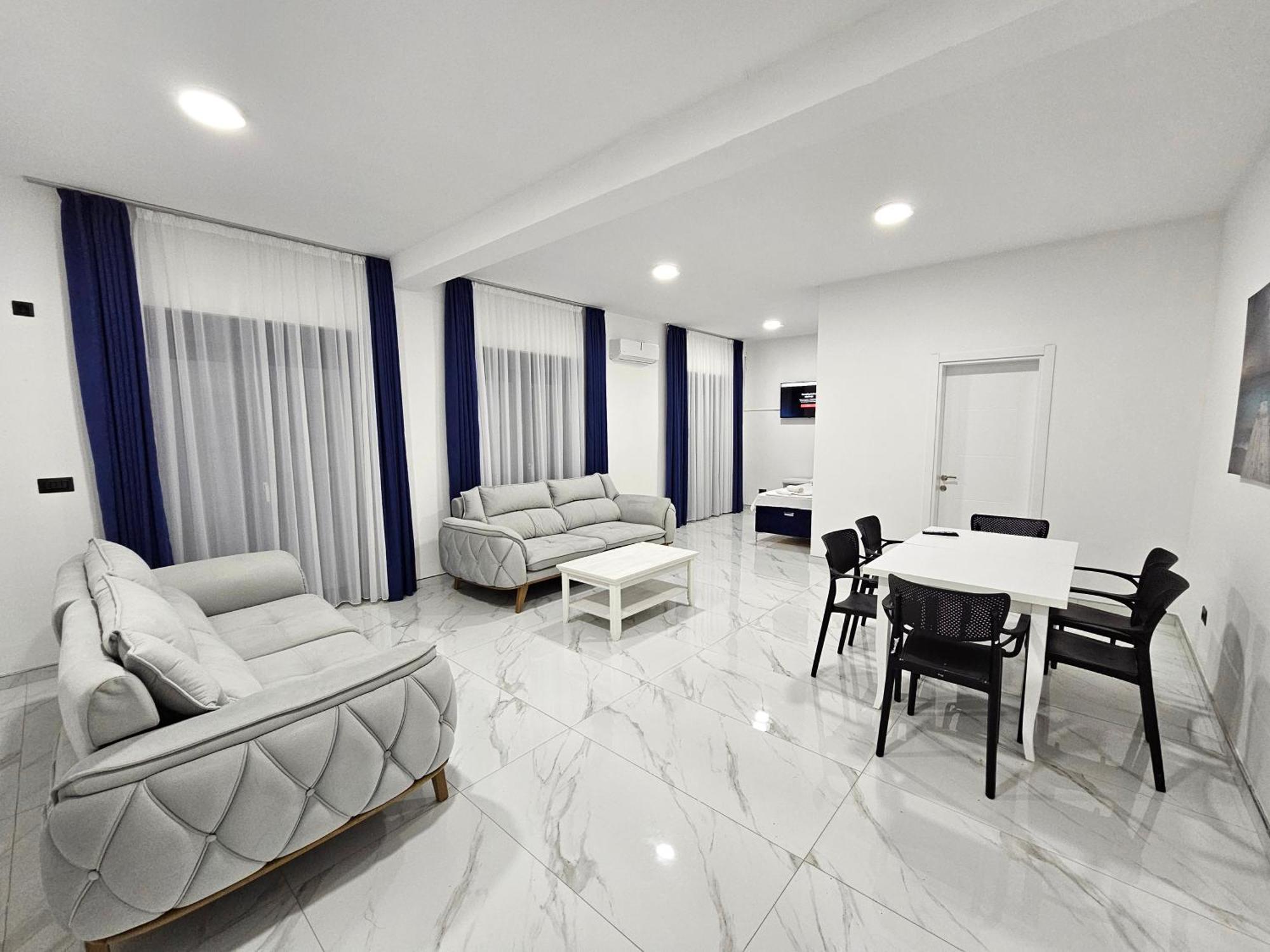 Nejla Stoj Apartment *